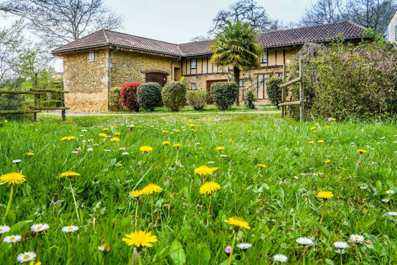 Hotel Logis Le Relais du Bastidou à Beaumarchés Extérieur photo