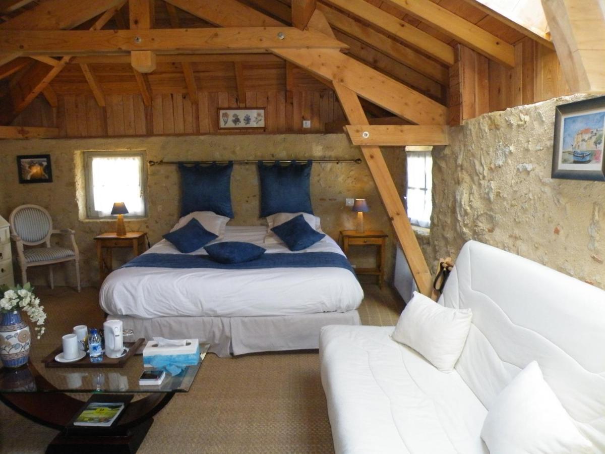 Hotel Logis Le Relais du Bastidou à Beaumarchés Extérieur photo