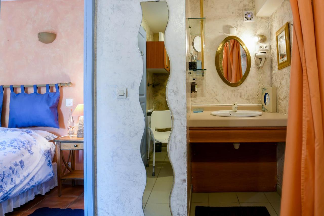 Hotel Logis Le Relais du Bastidou à Beaumarchés Extérieur photo