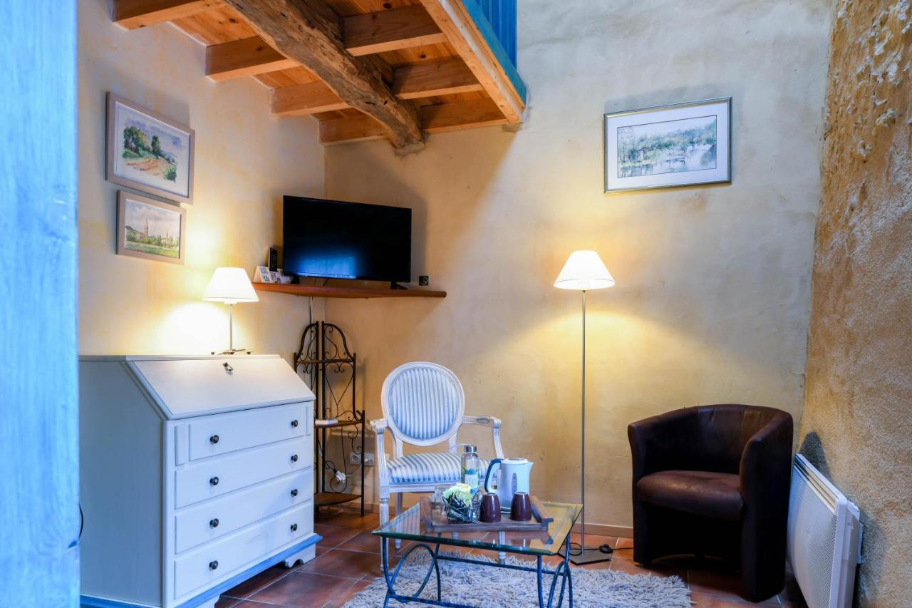 Hotel Logis Le Relais du Bastidou à Beaumarchés Extérieur photo