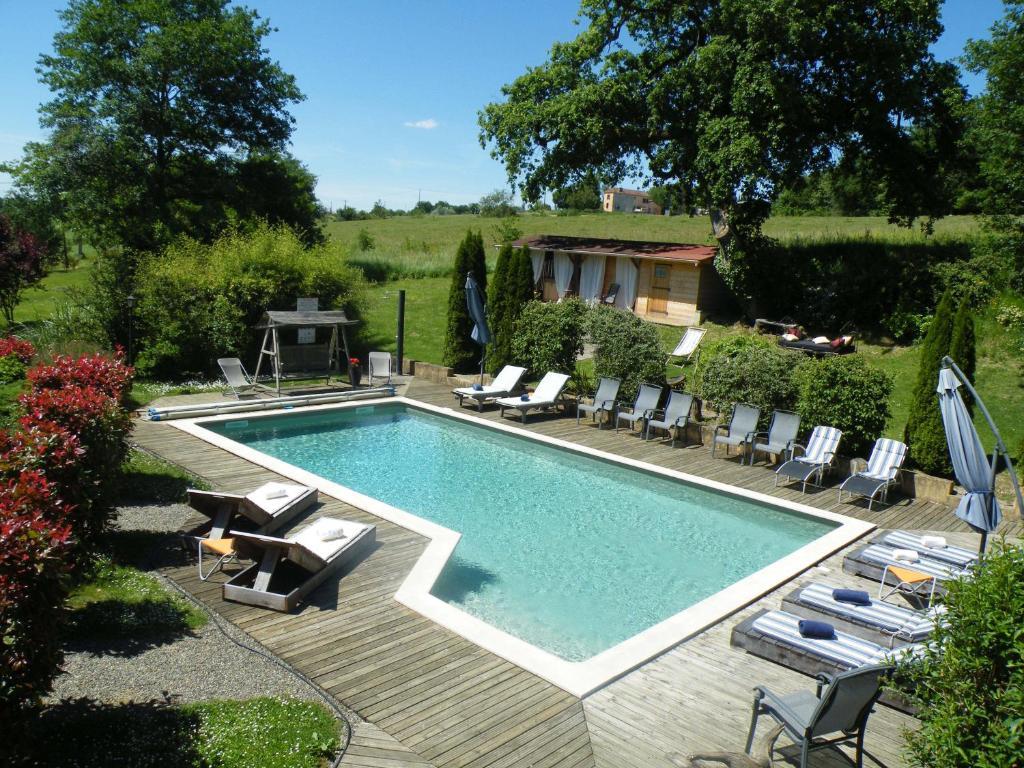 Hotel Logis Le Relais du Bastidou à Beaumarchés Extérieur photo