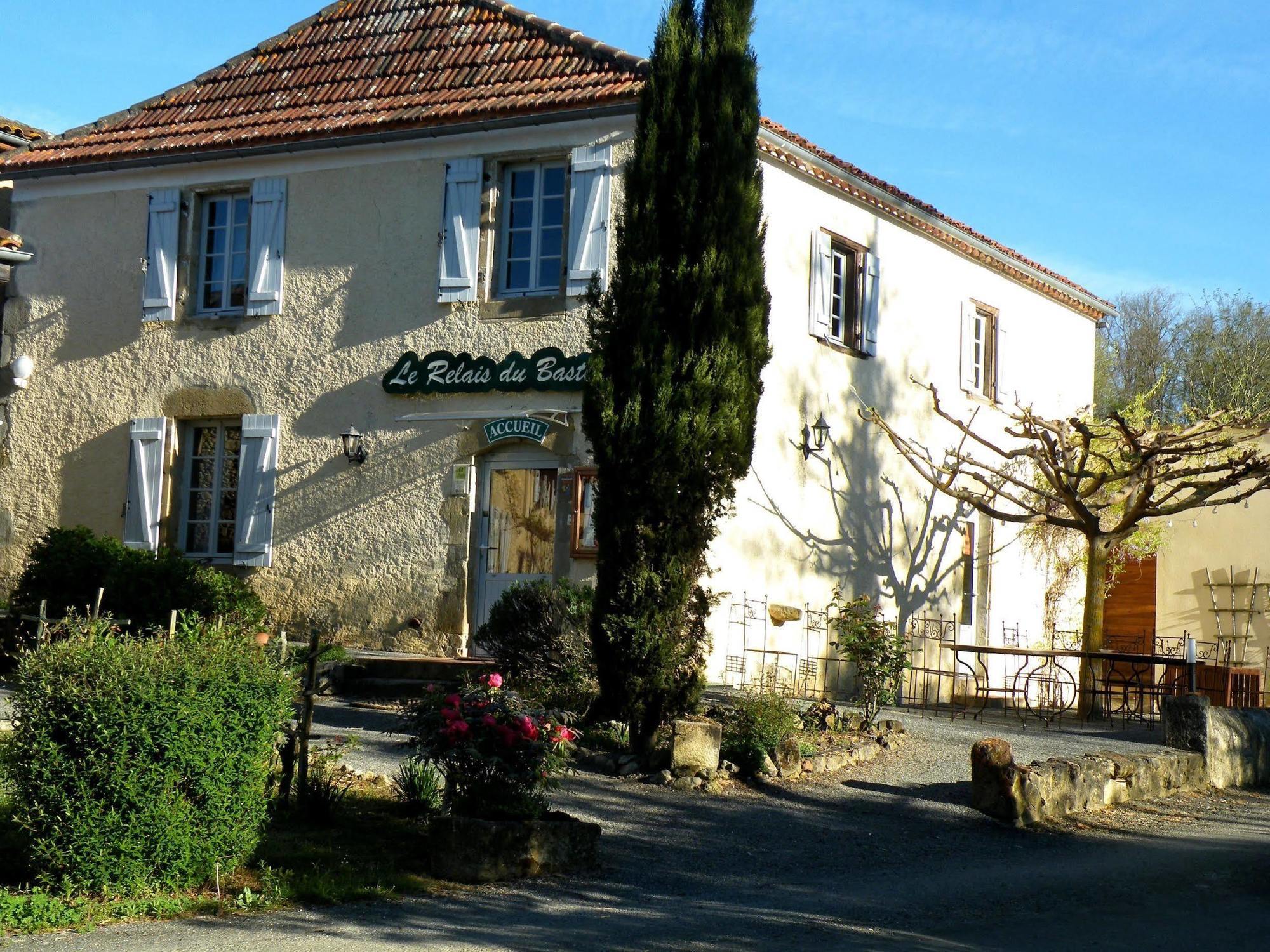 Hotel Logis Le Relais du Bastidou à Beaumarchés Extérieur photo