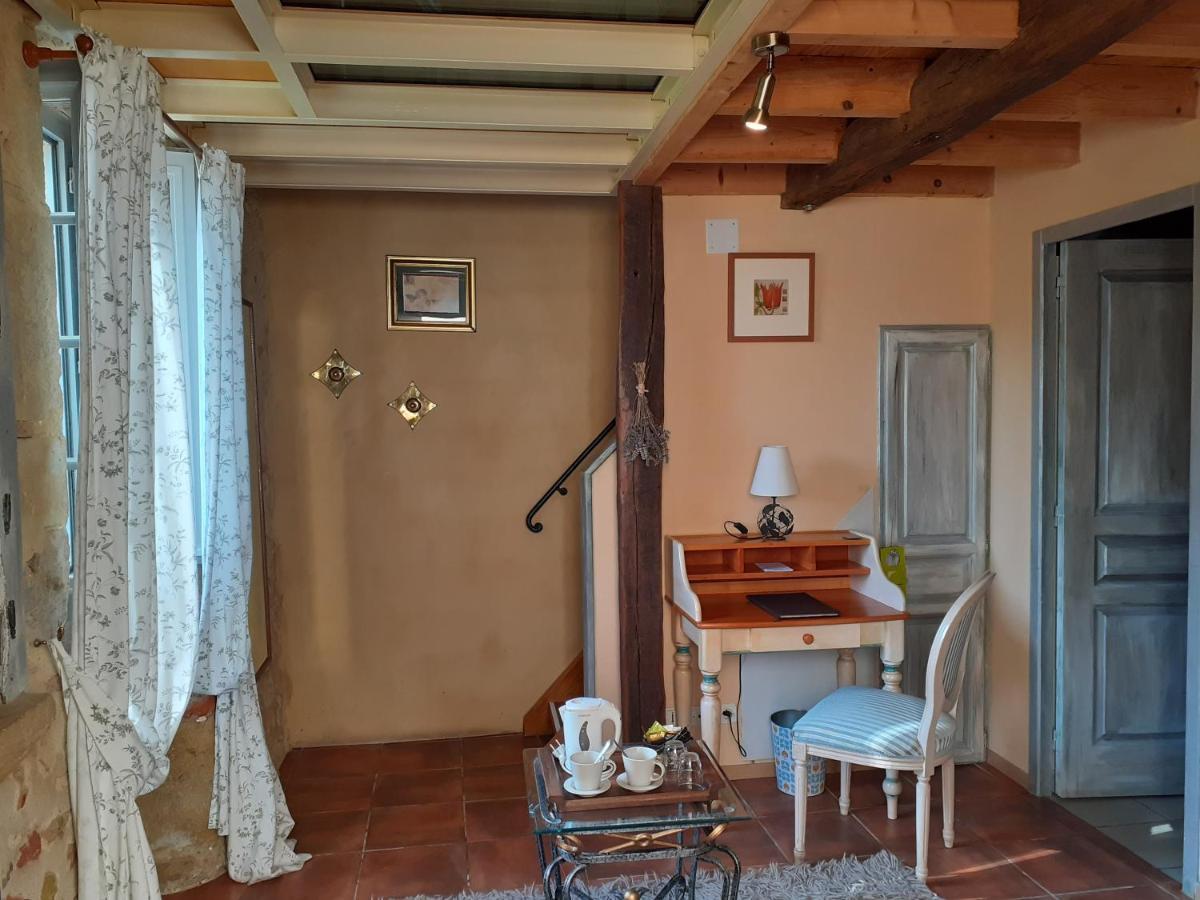 Hotel Logis Le Relais du Bastidou à Beaumarchés Extérieur photo